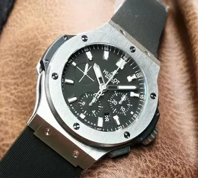 Hublot Big Bang 301.SX.1170.RX V6 Factory 1:1 Best Edition Replica Watch Black Dial Swiss HUB4100